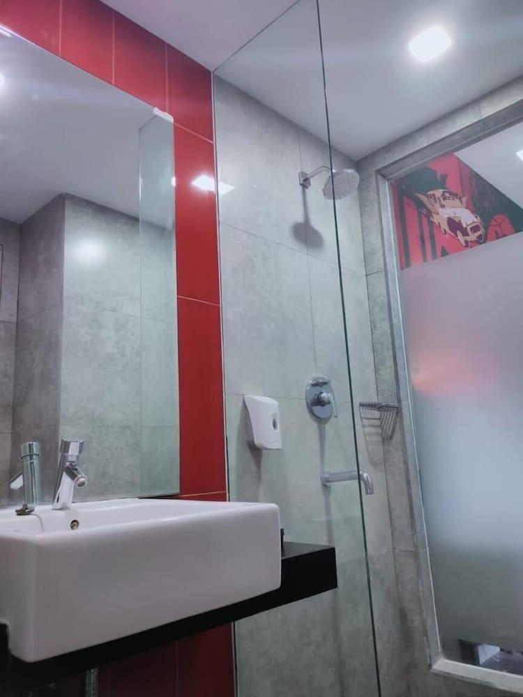 Grand Kolopaking Hotel Kebumen Exterior photo